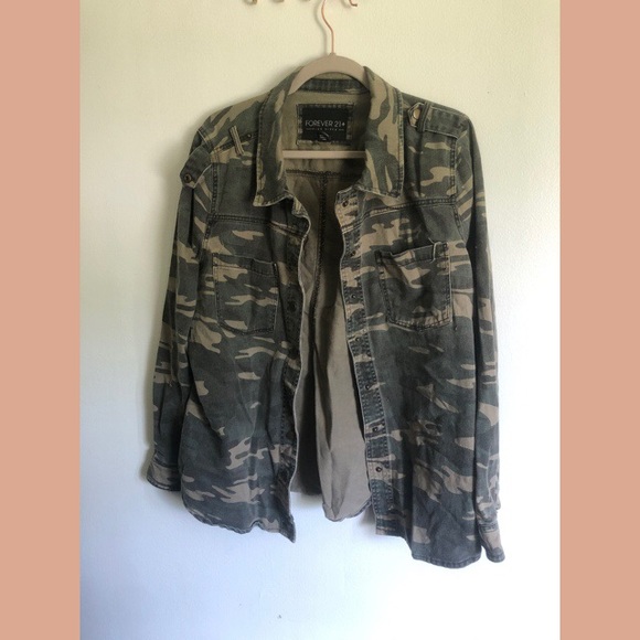 Forever 21 Jackets & Blazers - Camo jacket